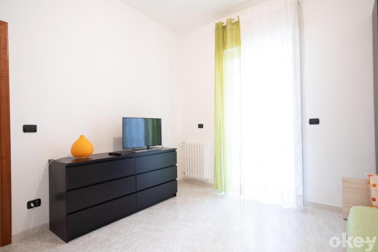 Cozy Apartments De Gasperi Bari Exterior photo