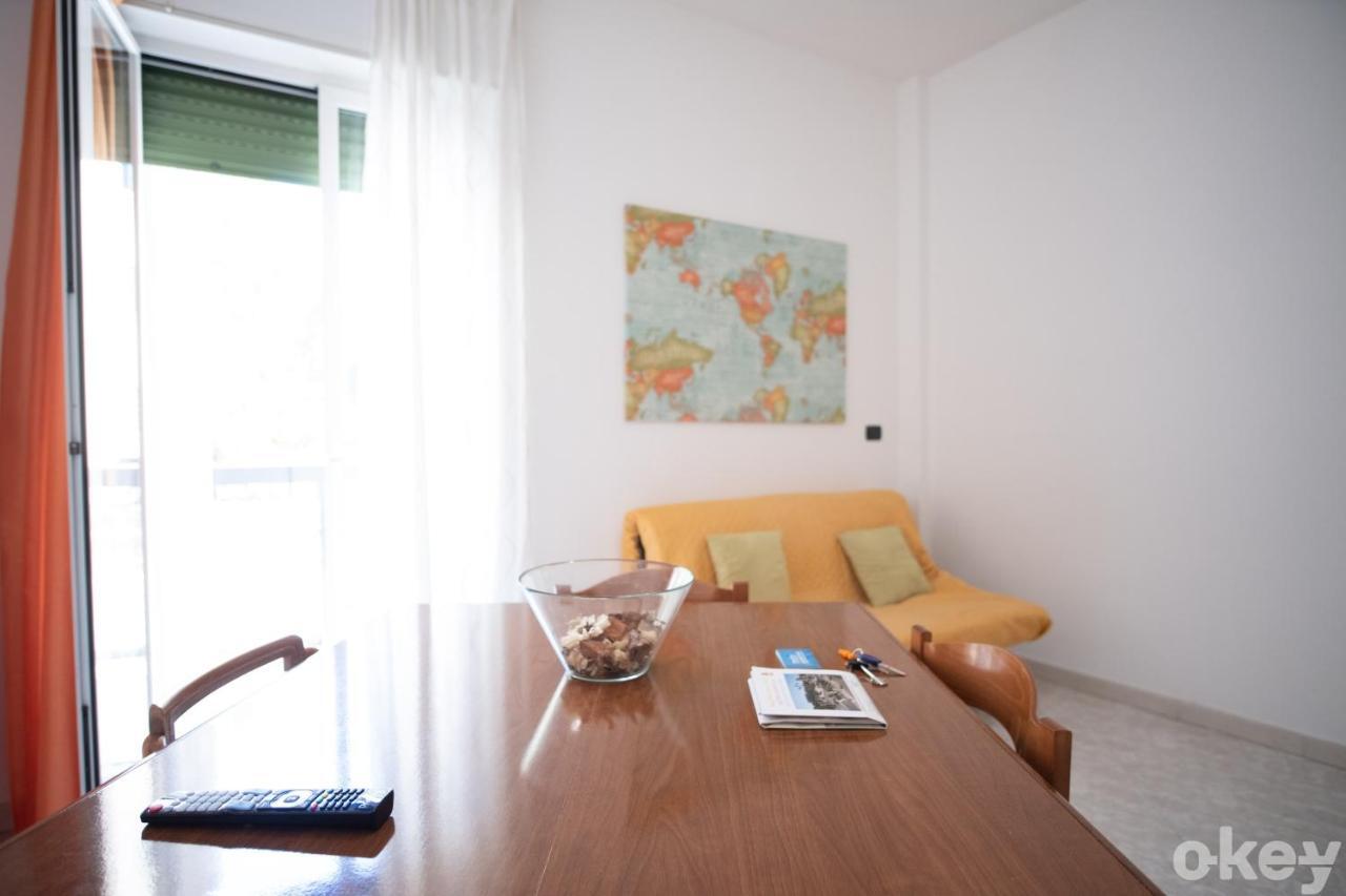 Cozy Apartments De Gasperi Bari Exterior photo